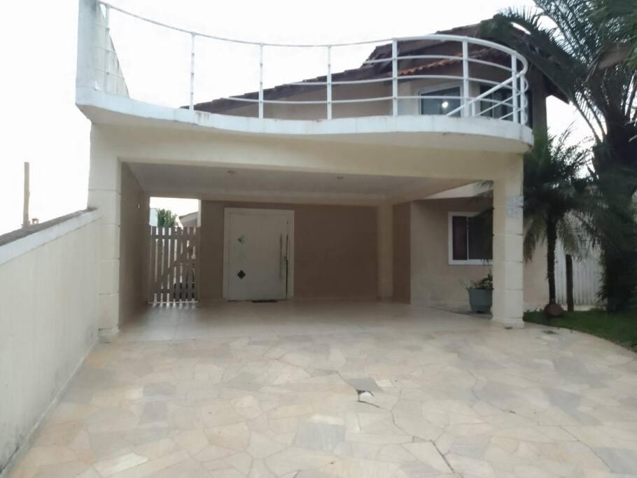 Lindo Sobrado No Condominio Бертиога Екстериор снимка
